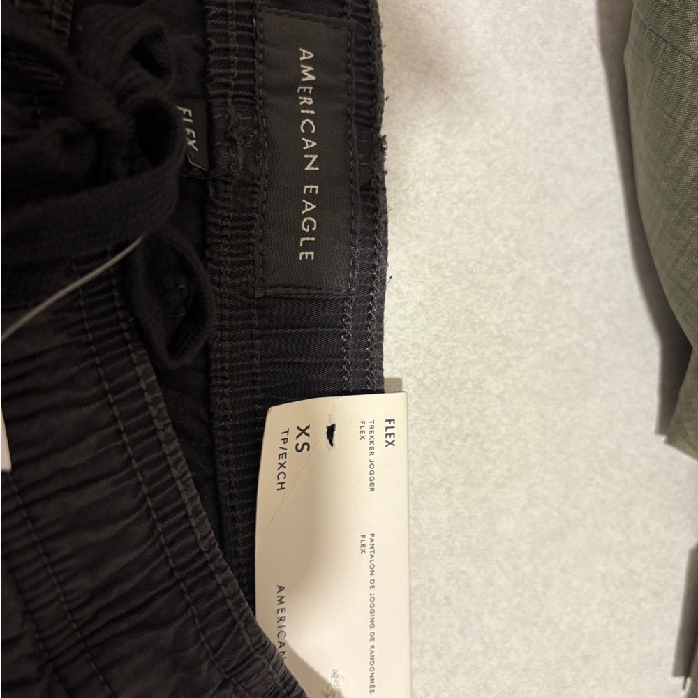 American Eagle Men's Black TREKKER JOGGER FLEX pants size xs - Picture 6 of 10